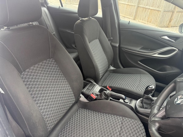 Used Vauxhall Astra 2018 for sale - 75622745: Photo 38