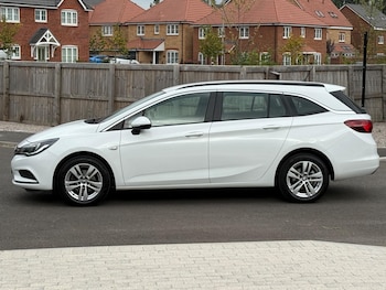 Used Vauxhall Astra 2018 for sale - 75622745: Photo