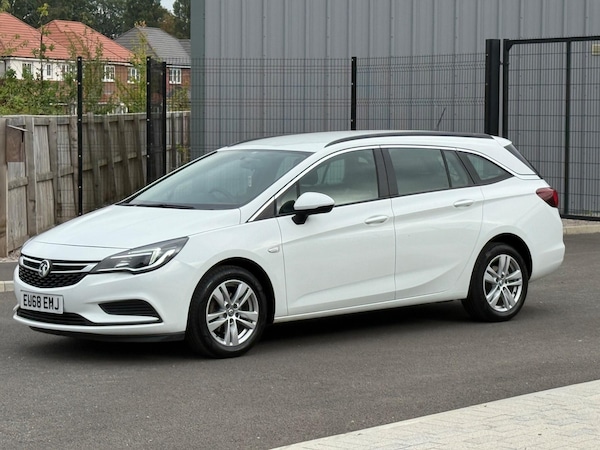 Used Vauxhall Astra 2018 for sale - 75622745: Photo 6