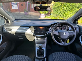 Used Vauxhall Astra 2018 for sale - 75756543: Photo