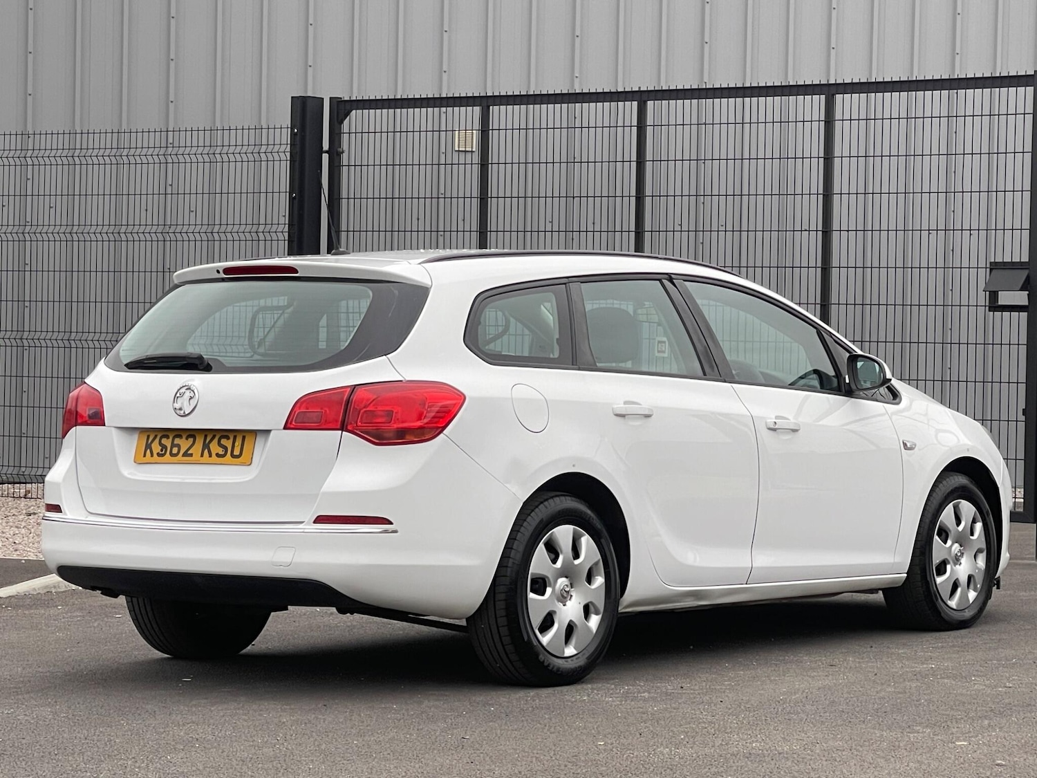 Used Vauxhall Astra 2013 for sale - 76667372: Photo 10