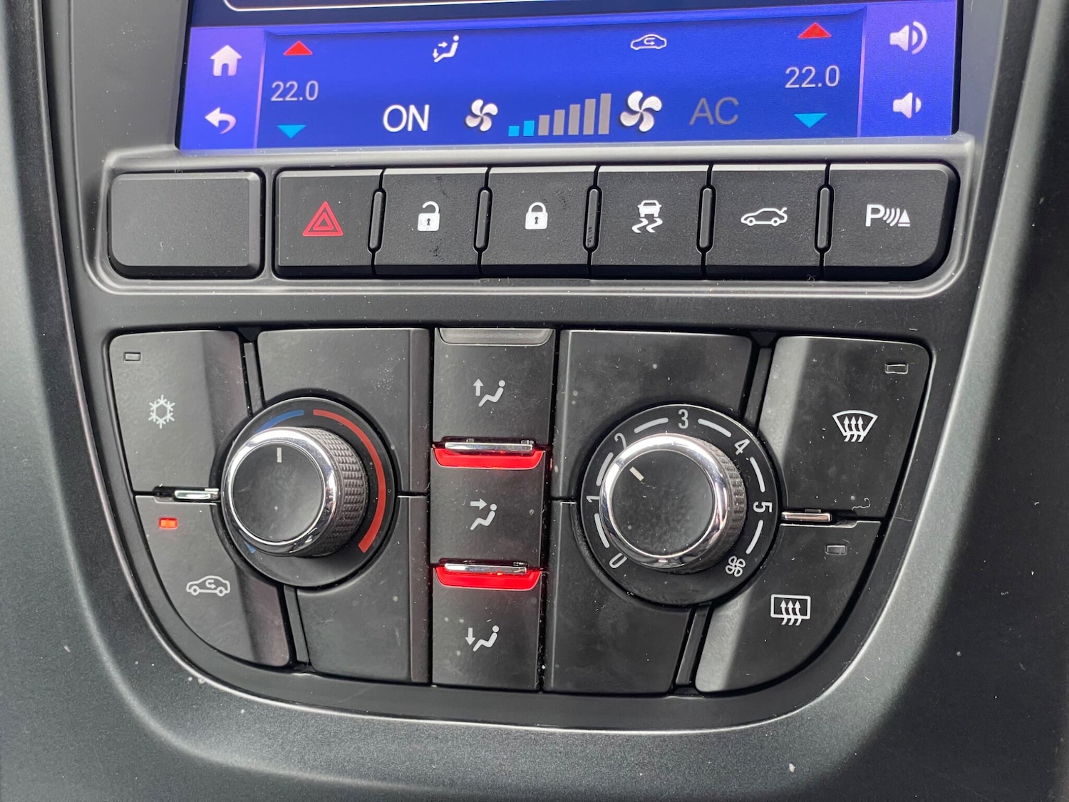 Used Vauxhall Astra 2013 for sale - 76667372: Photo 21