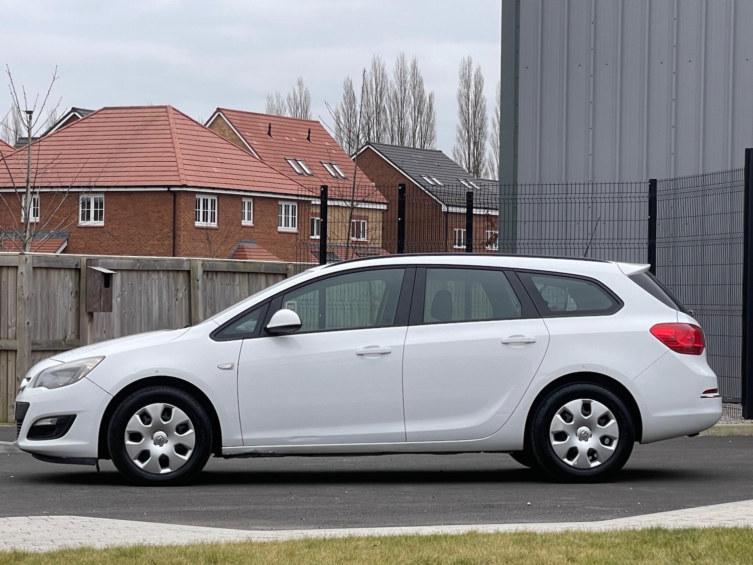 Used Vauxhall Astra 2013 for sale - 76667372: Photo 6