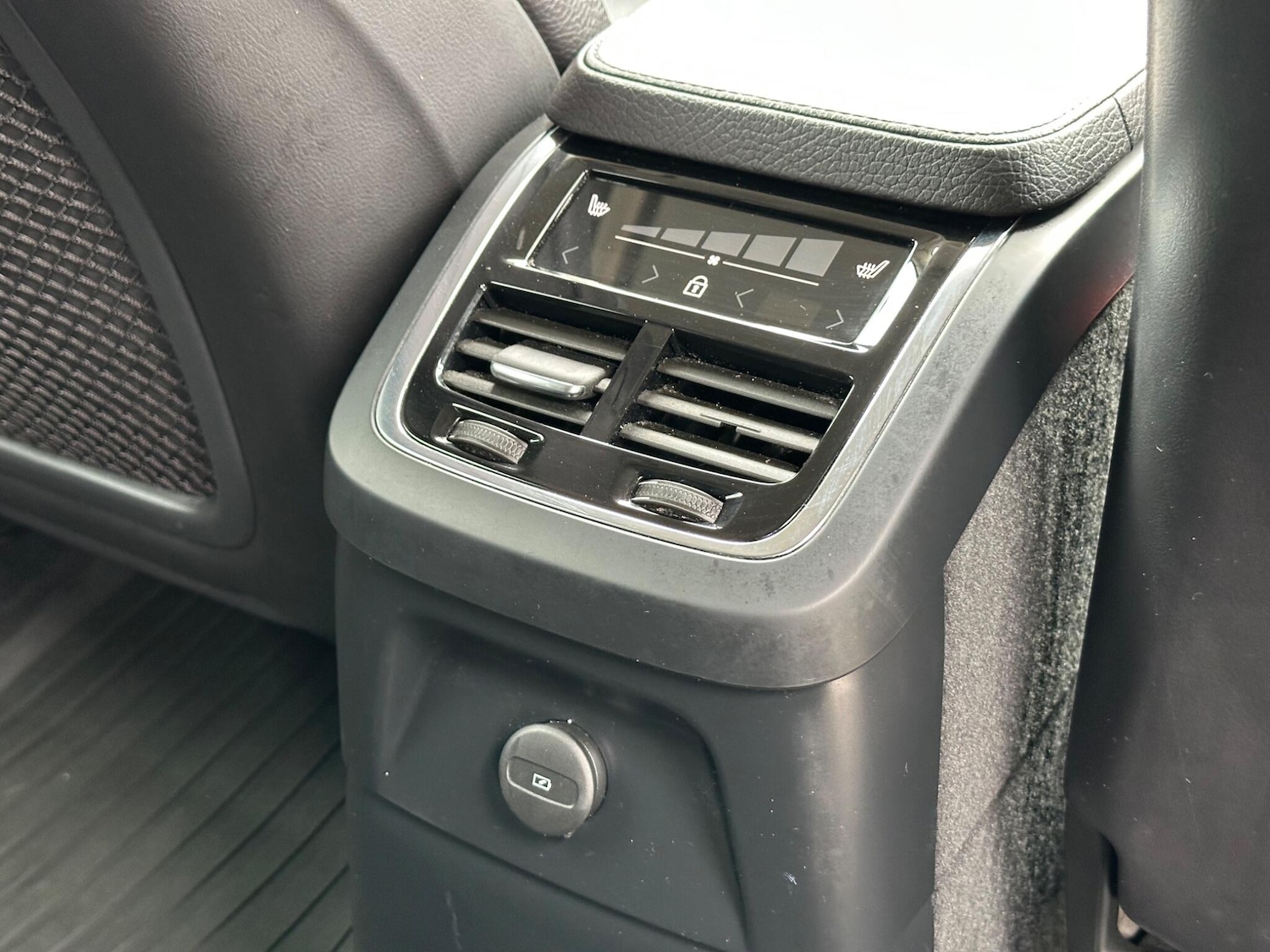 Used Volvo XC90 2022 for sale - 76424482: Photo 34