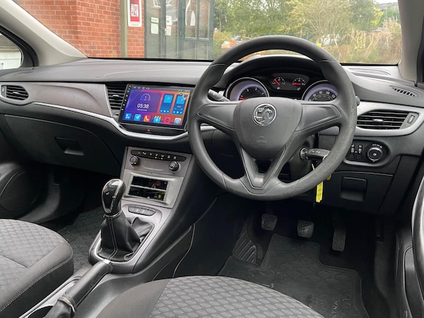Used Vauxhall Astra 2017 for sale - 75278961: Photo 7