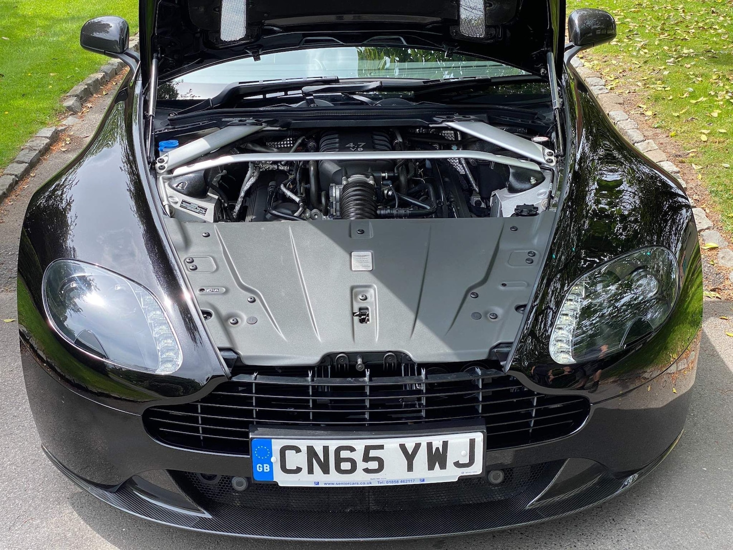 Used Aston Martin Vantage 2015 for sale - 76071726: Photo 11