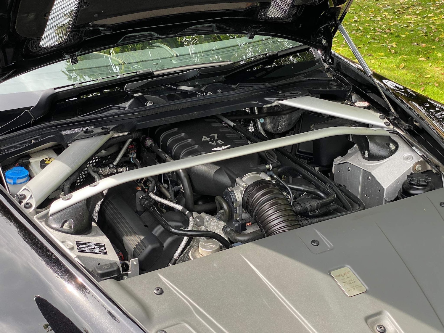 Used Aston Martin Vantage 2015 for sale - 76071726: Photo 12