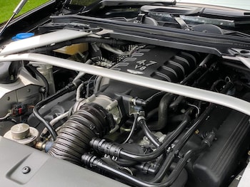 Used Aston Martin Vantage 2015 for sale - 76071726: Photo