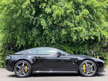Used Aston Martin Vantage 2015 for sale - 76071726: Photo