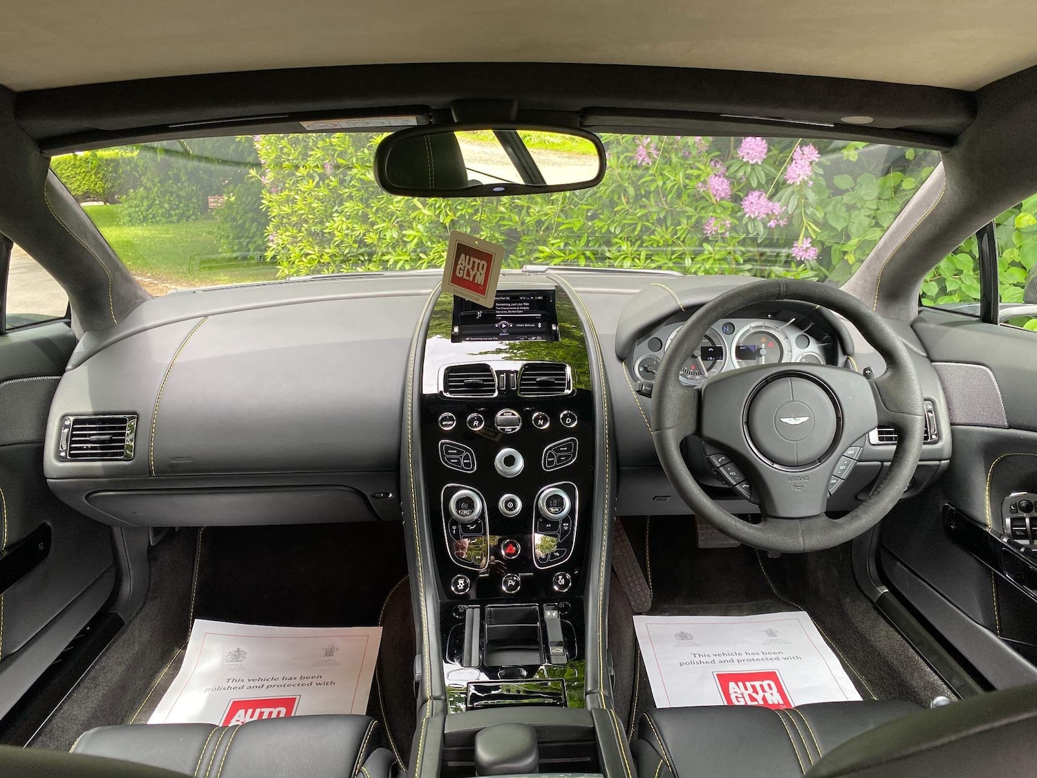 Used Aston Martin Vantage 2015 for sale - 76071726: Photo 9