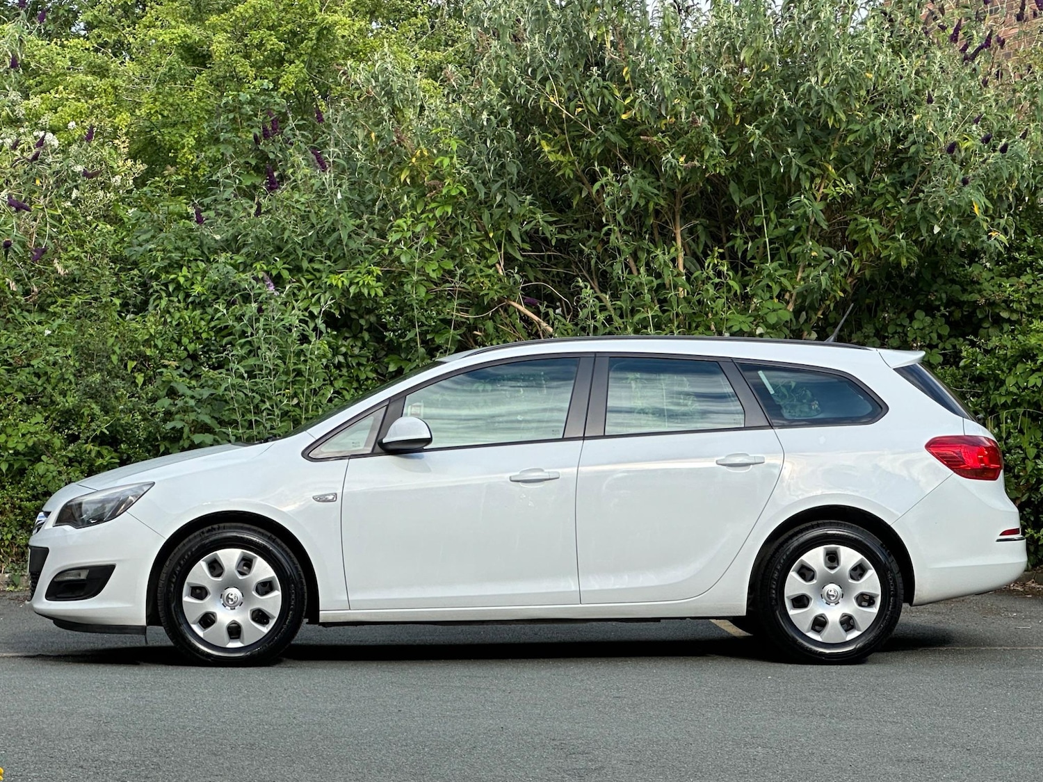 Used Vauxhall Astra 2014 for sale - 76539606: Photo 4