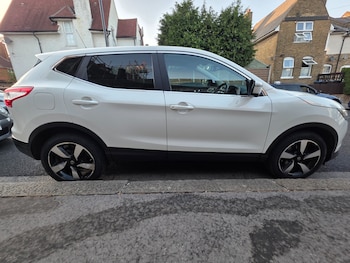 Used Nissan Qashqai 2016 for sale - 79513976: Photo