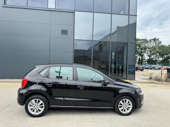Used Volkswagen Polo 2015 for sale - 79636128: Photo