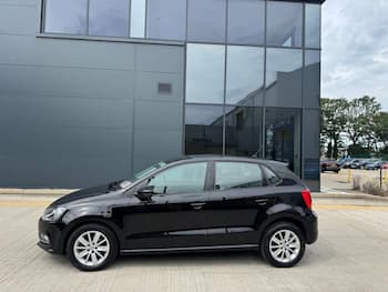 Used Volkswagen Polo 2015 for sale - 79636128: Photo