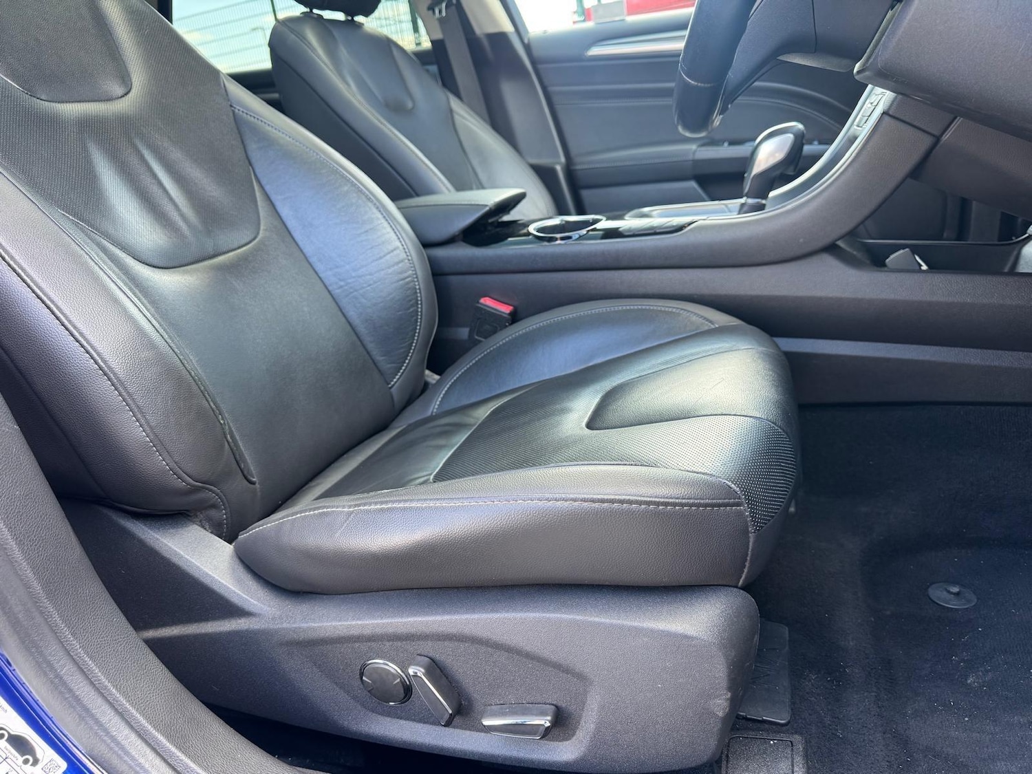 Used Ford Mondeo 2015 for sale - 78116030: Photo 40