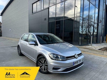 Used Volkswagen Golf 2018 for sale - 77958141: Photo