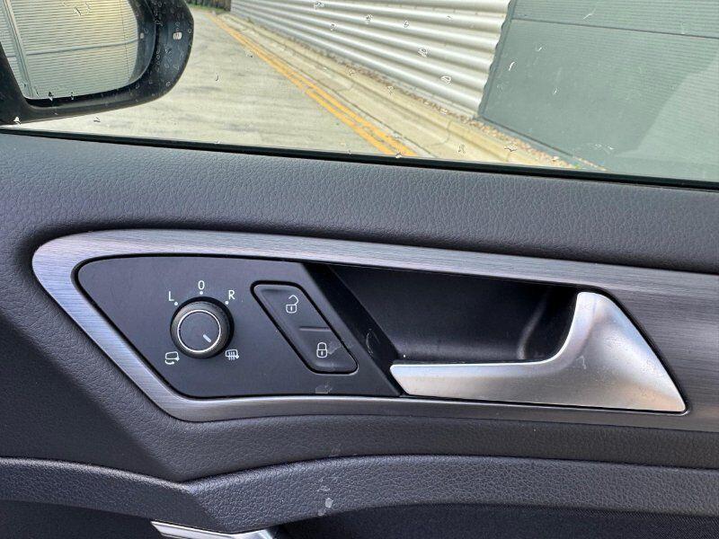 Used Volkswagen Golf for sale - 77958141: Photo 21