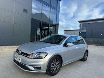 Used Volkswagen Golf 2018 for sale - 77958141: Photo