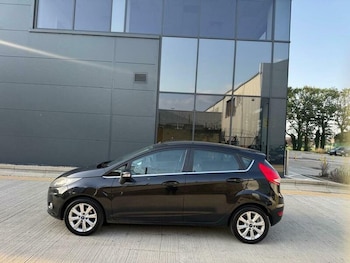 Used Ford Fiesta 2011 for sale - 79067047: Photo