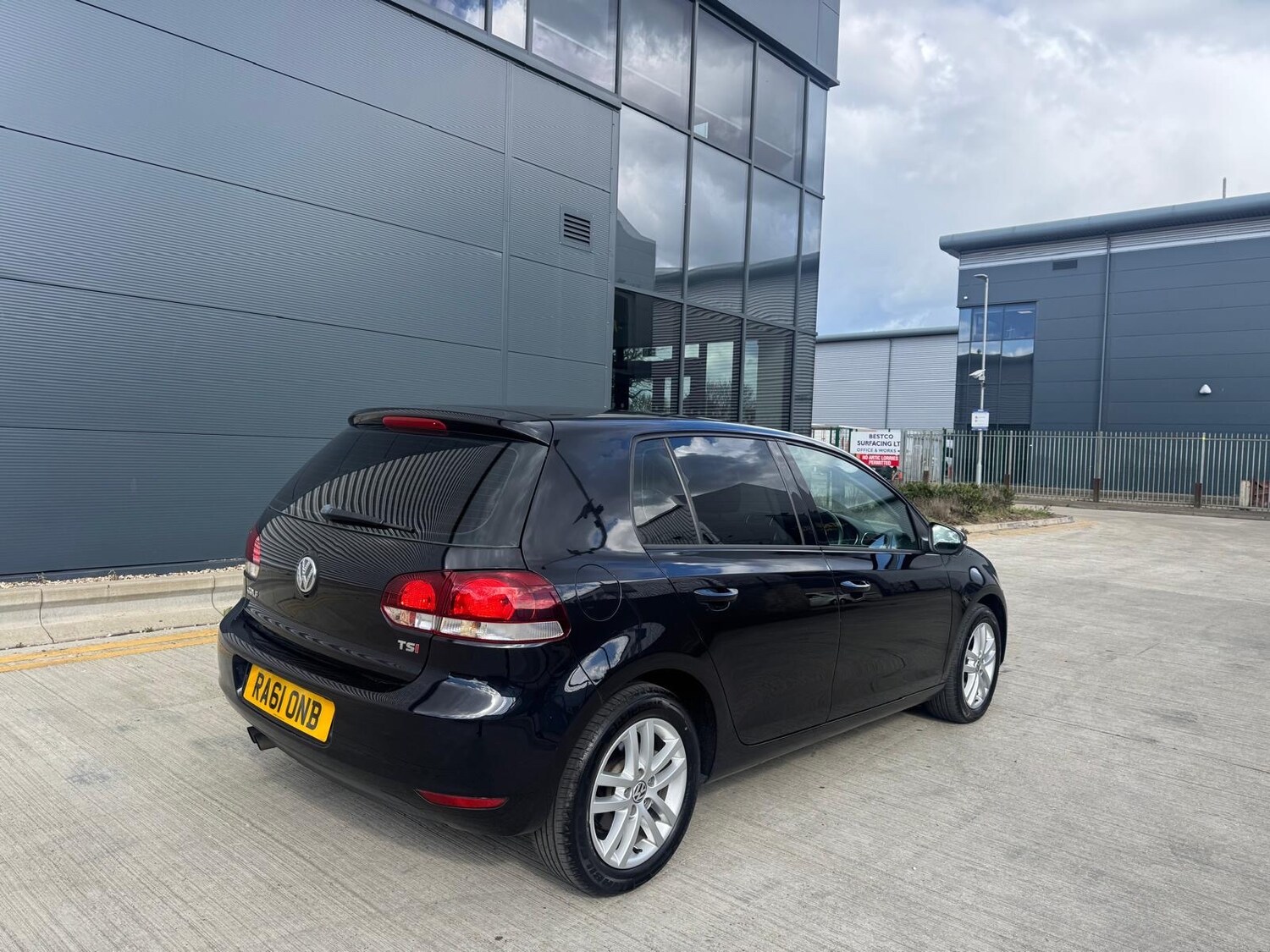 Used Volkswagen Golf 2023 for sale - 78067181: Photo 30