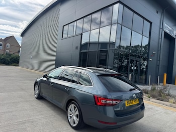 Used Skoda Superb 2017 for sale - 78982601: Photo