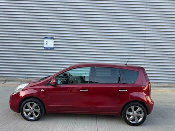 Used Nissan Note 2010 for sale - 79067083: Photo