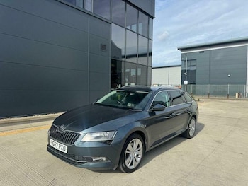 Used Skoda Superb 2017 for sale - 79067055: Photo