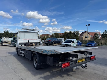 Used Iveco Eurocargo 2017 for sale - 79590618: Photo