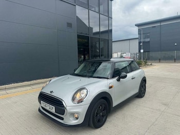 Used MINI Hatch 2017 for sale - 79589982: Photo