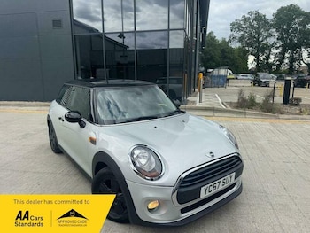 Used MINI Hatch 2017 for sale - 79589982: Photo
