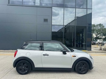 Used MINI Hatch 2017 for sale - 79589982: Photo