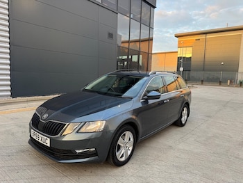 Used Skoda Octavia 2020 for sale - 78471758: Photo