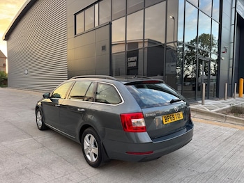 Used Skoda Octavia 2020 for sale - 78471758: Photo