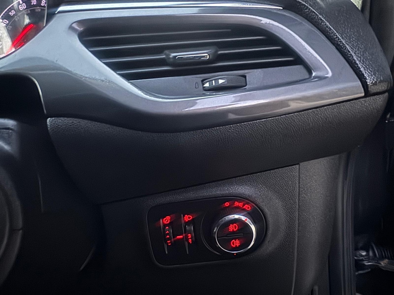 Used Vauxhall Corsa for sale - 77957552: Photo 23