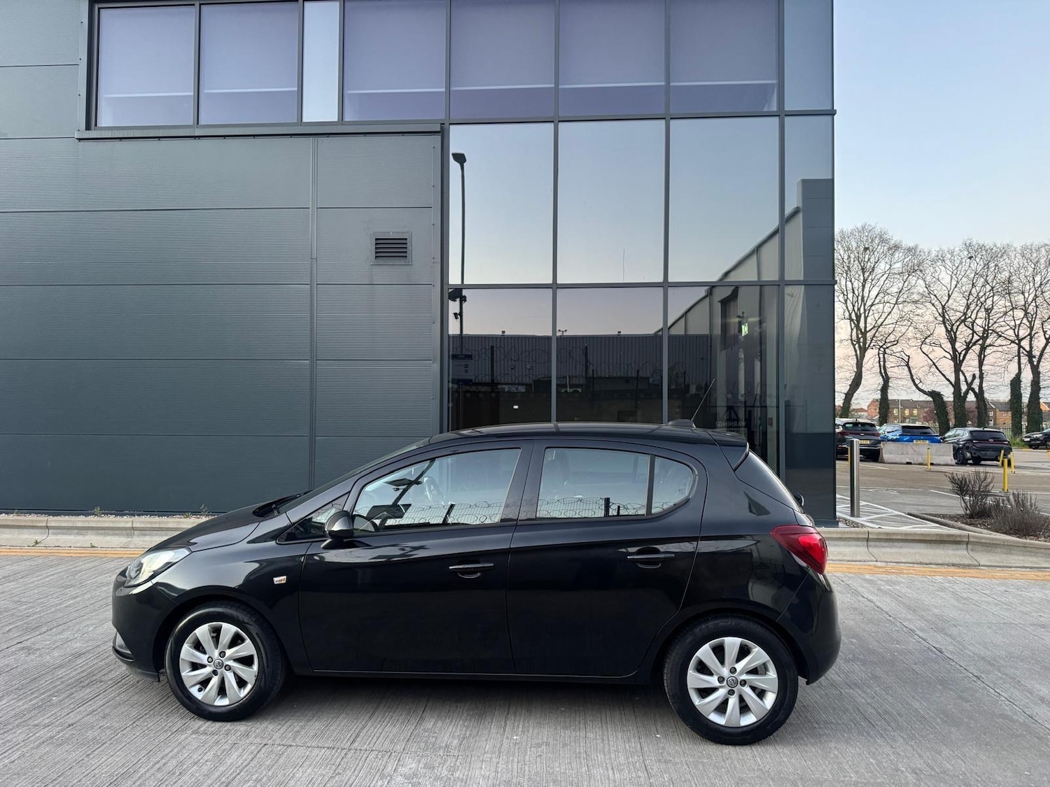 Used Vauxhall Corsa for sale - 77957552: Photo 3