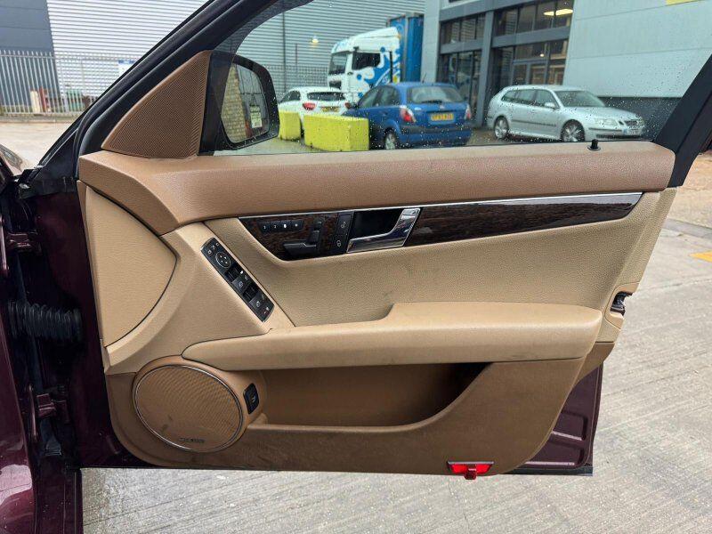 Used Mercedes-Benz C Class for sale - 77958317: Photo 24