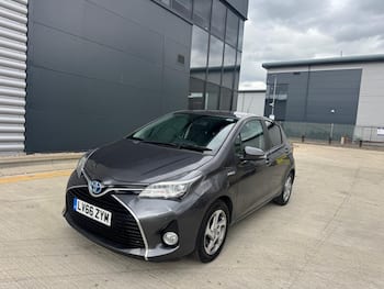 Used Toyota Yaris 2016 for sale - 79636131: Photo