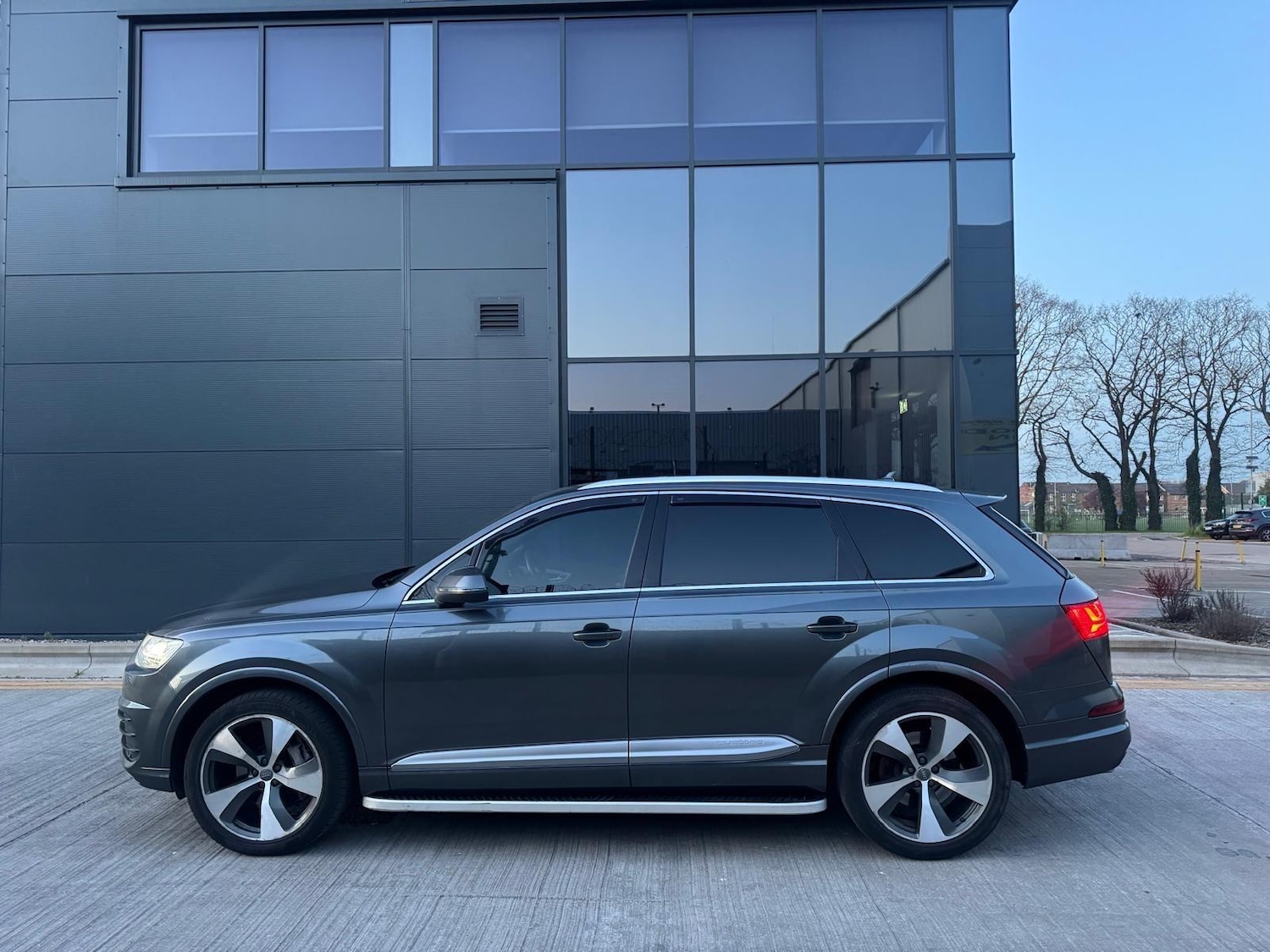 Used Audi Q7 2016 for sale - 77970640: Photo 3