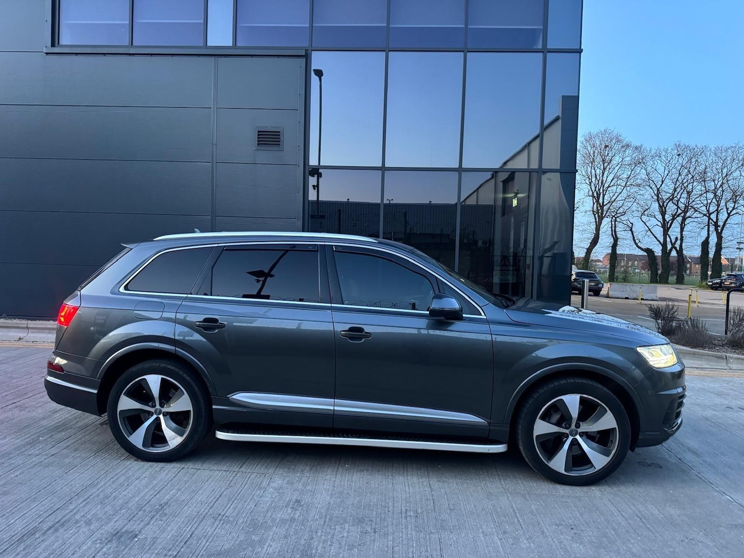 Used Audi Q7 2016 for sale - 77970640: Photo 4