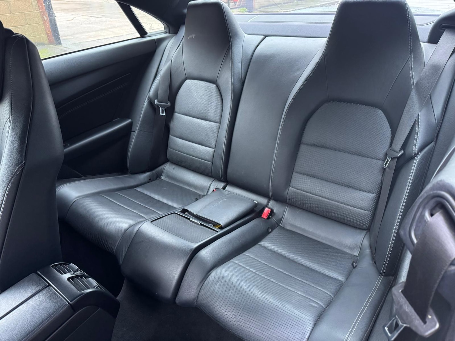 Used Mercedes-Benz E Class for sale - 77958358: Photo 32