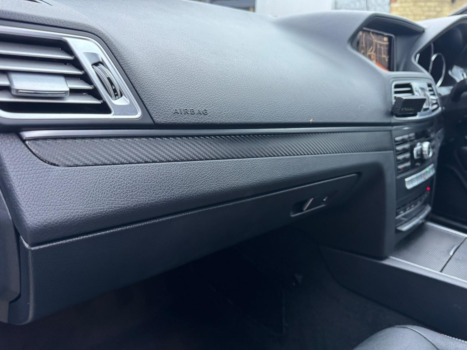 Used Mercedes-Benz E Class for sale - 77958358: Photo 34