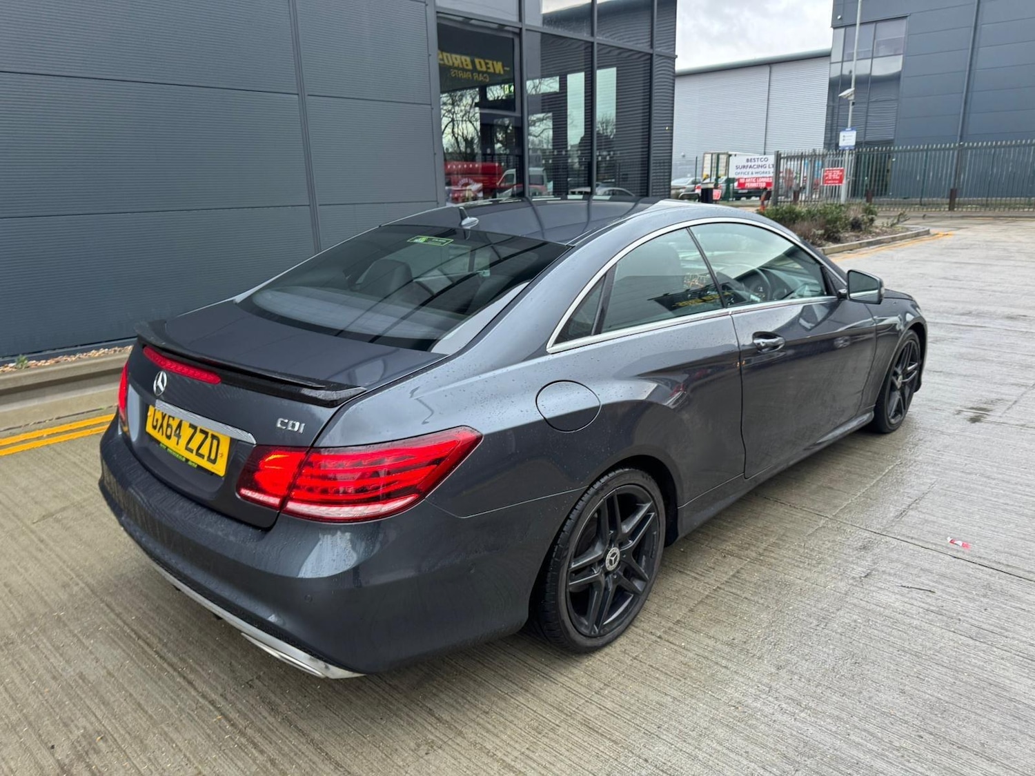 Used Mercedes-Benz E Class for sale - 77958358: Photo 41