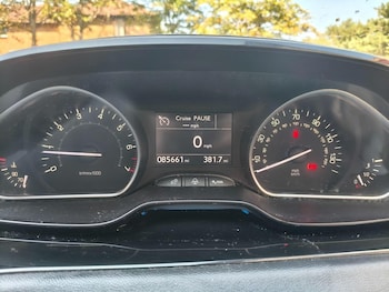 Used Peugeot 208 2013 for sale - 79213040: Photo