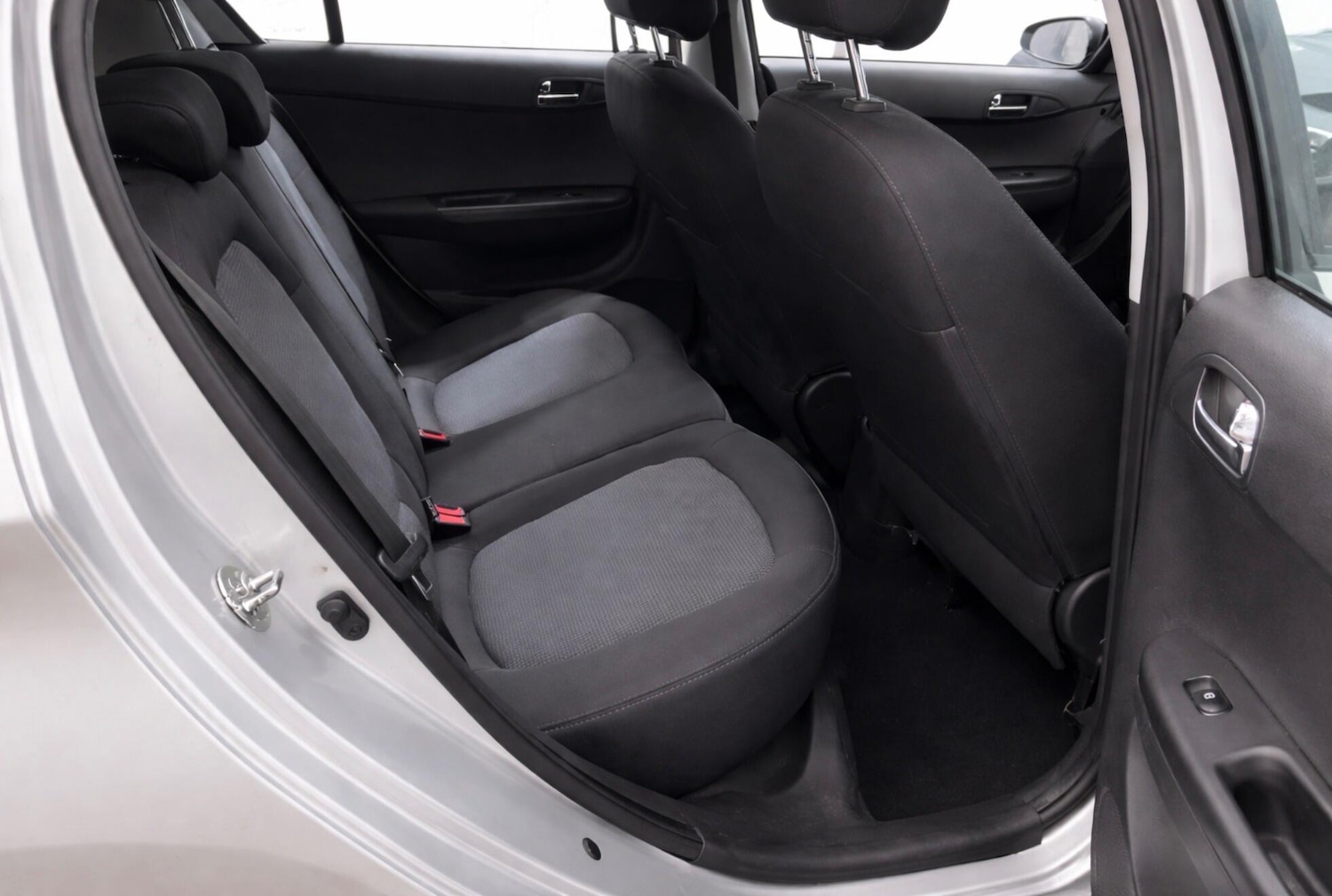 Used Hyundai i20 2013 for sale - 78019056: Photo 8