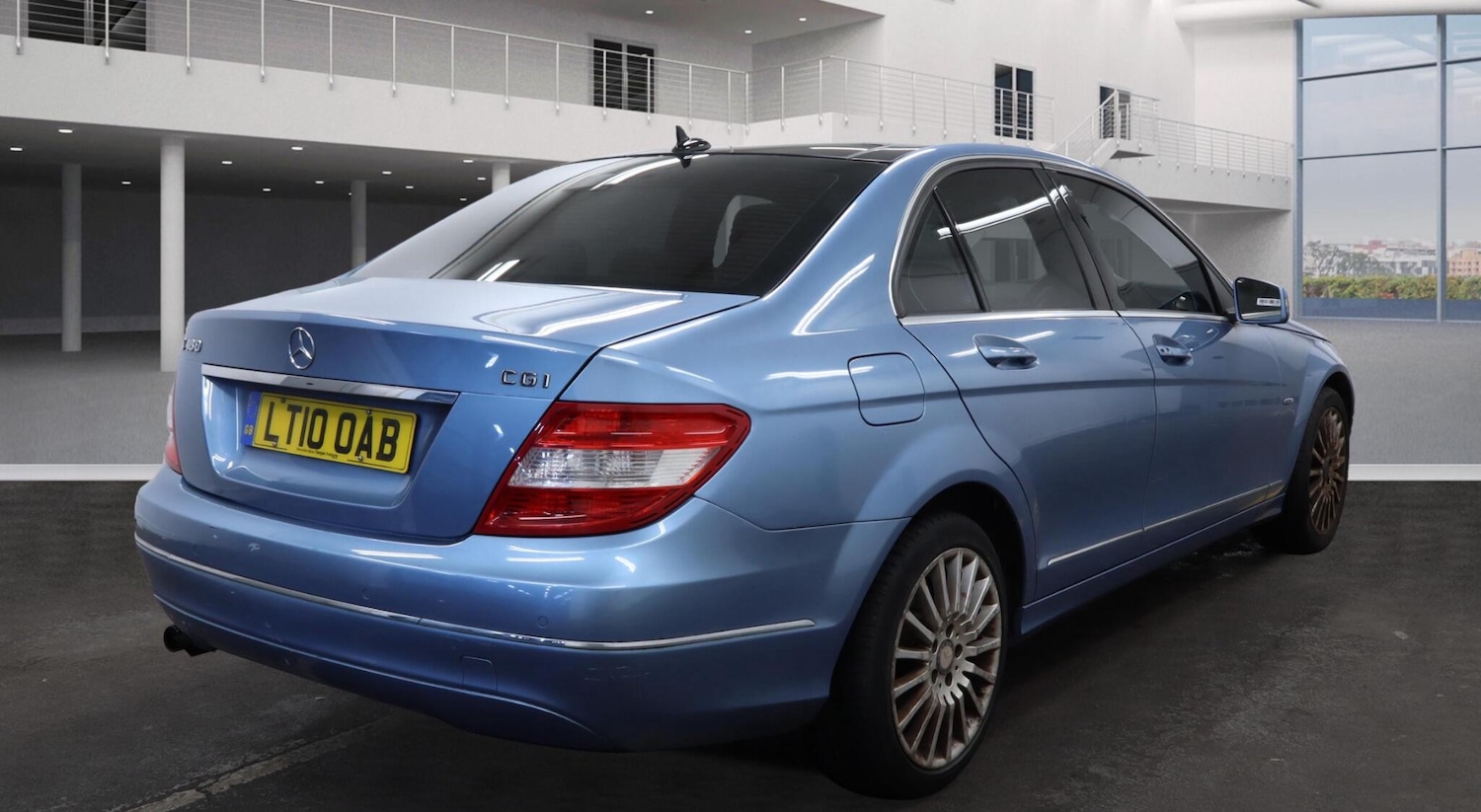Used Mercedes-Benz C Class 2010 for sale - 76823719: Photo 4