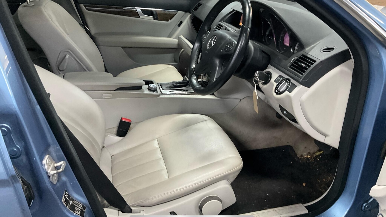 Used Mercedes-Benz C Class 2010 for sale - 76823719: Photo 5