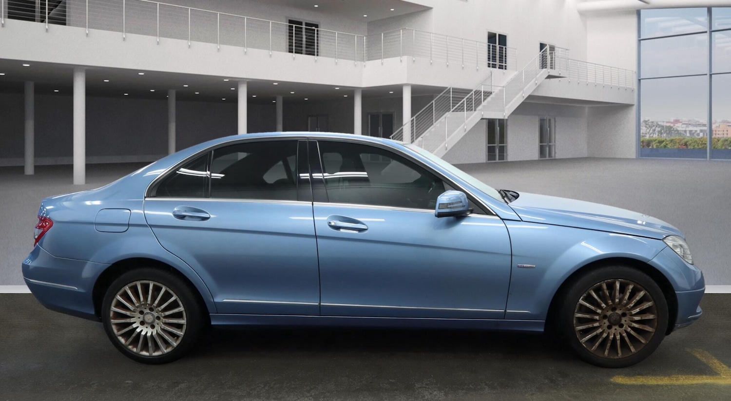 Used Mercedes-Benz C Class 2010 for sale - 76823719: Photo 8