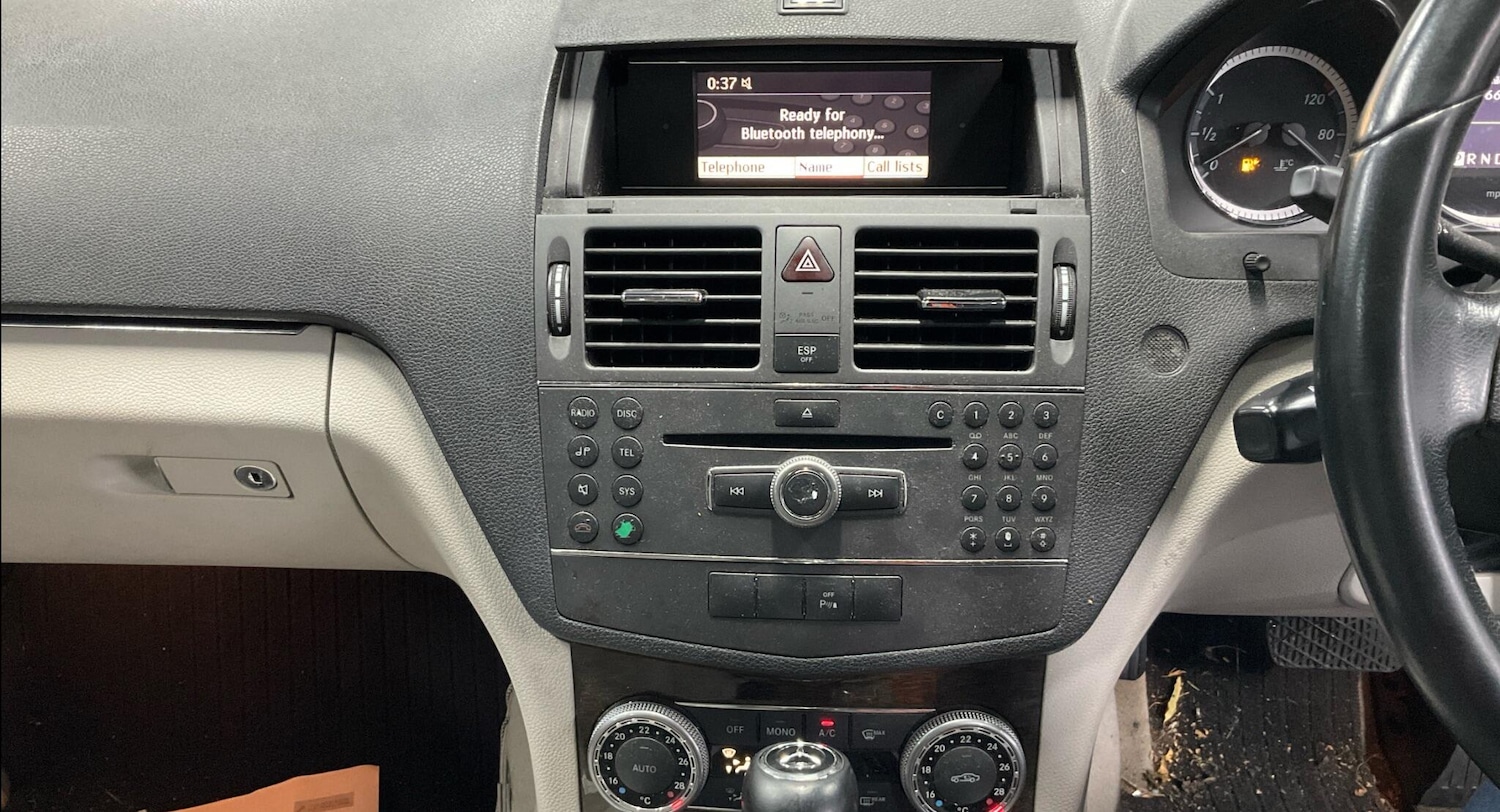 Used Mercedes-Benz C Class 2010 for sale - 76823719: Photo 9