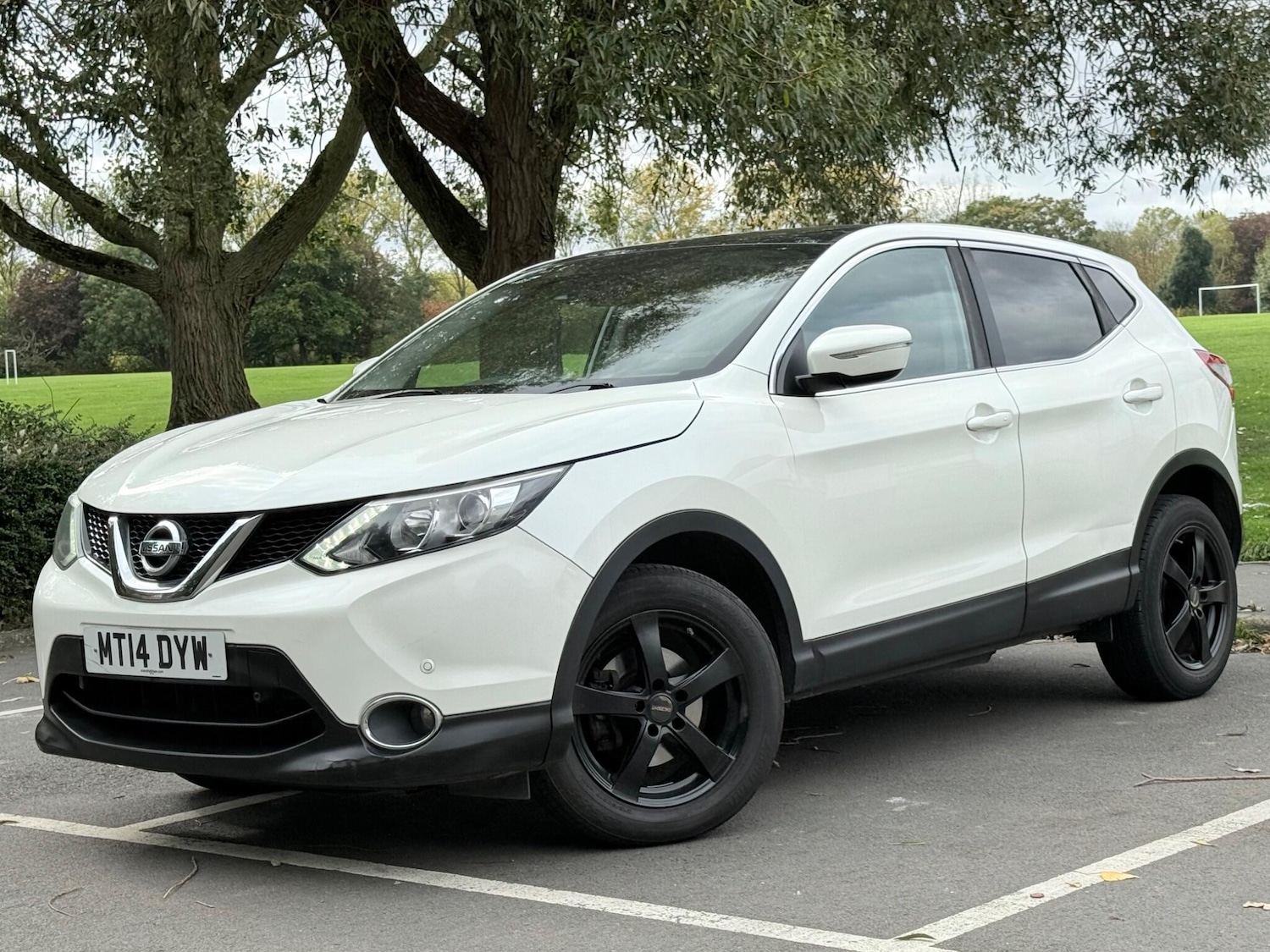 Used Nissan Qashqai for sale - 76993009: Photo 16