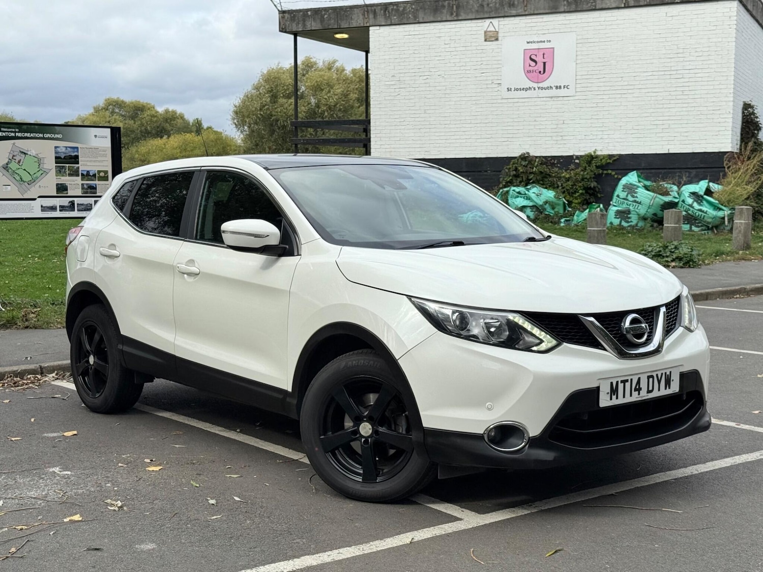 Used Nissan Qashqai for sale - 76993009: Photo 22